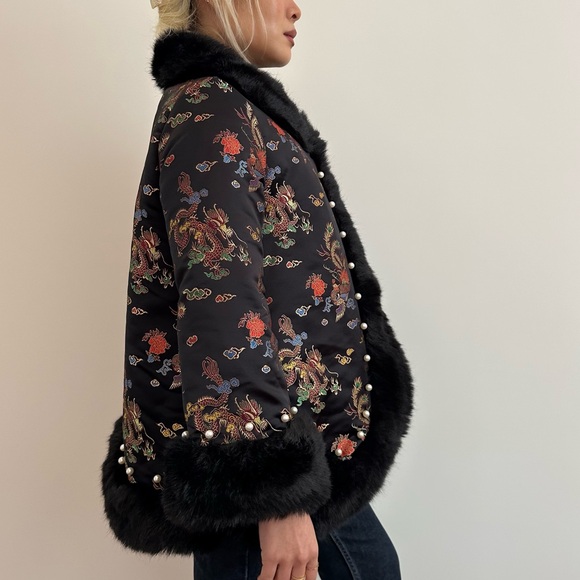 *SOLD* Vintage Oriental Satin Jacquard Cape Jacket w/ Pearl Beaded Faux Fur Trim - Picture 2 of 12